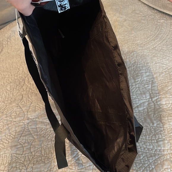 UGG tote - Picture 2 of 3